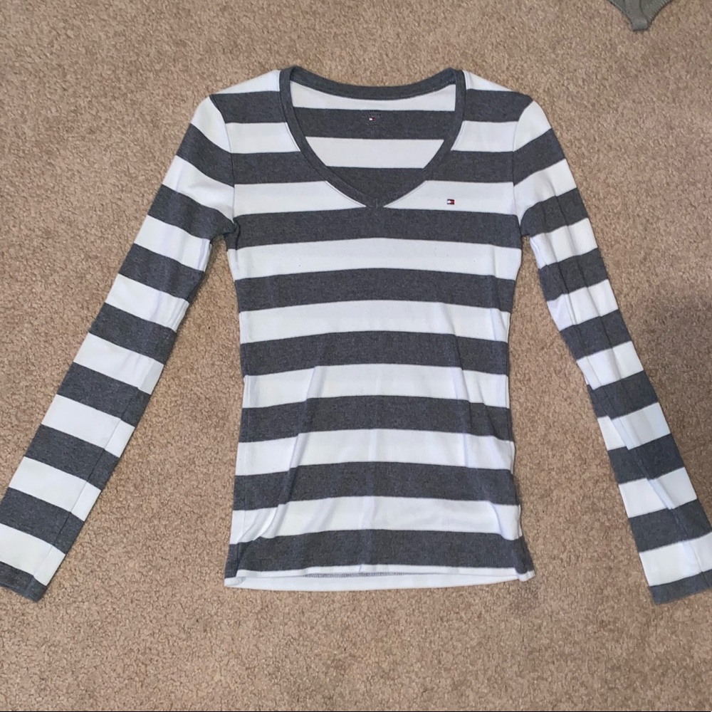 Tommy Hilfiger long sleeve V-neck